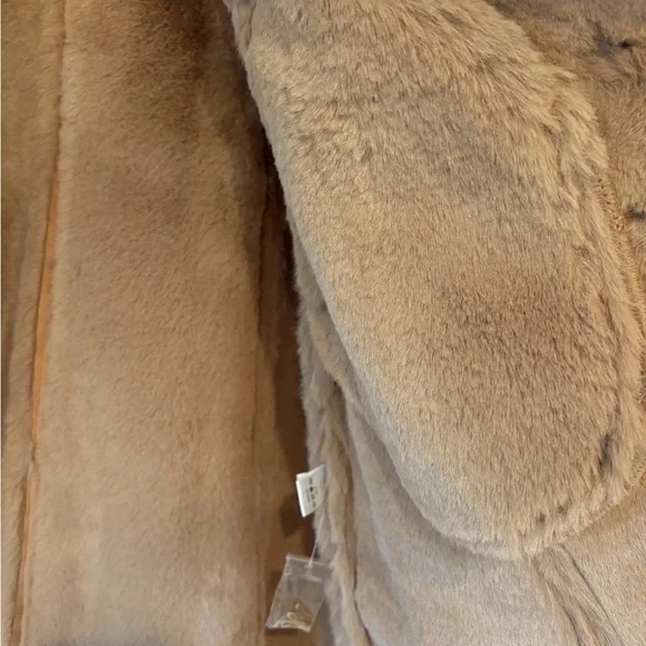 VENUS Plush Tan Teddy Jacket - Picture 4 of 6